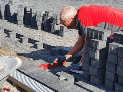 Haag Galabau - Projekt Parkplatz Pflaster erneuern