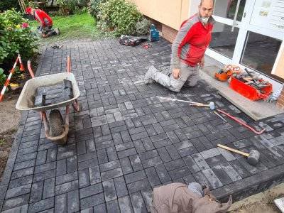 Haag Galabau - Projekt Parkplatz Pflaster erneuern